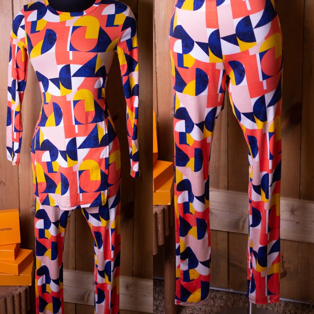 Geometric Set - Picture 2 of 2
